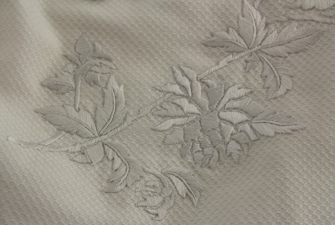 149125-white-cotton-floral-embroidery-skirt-4.jpg