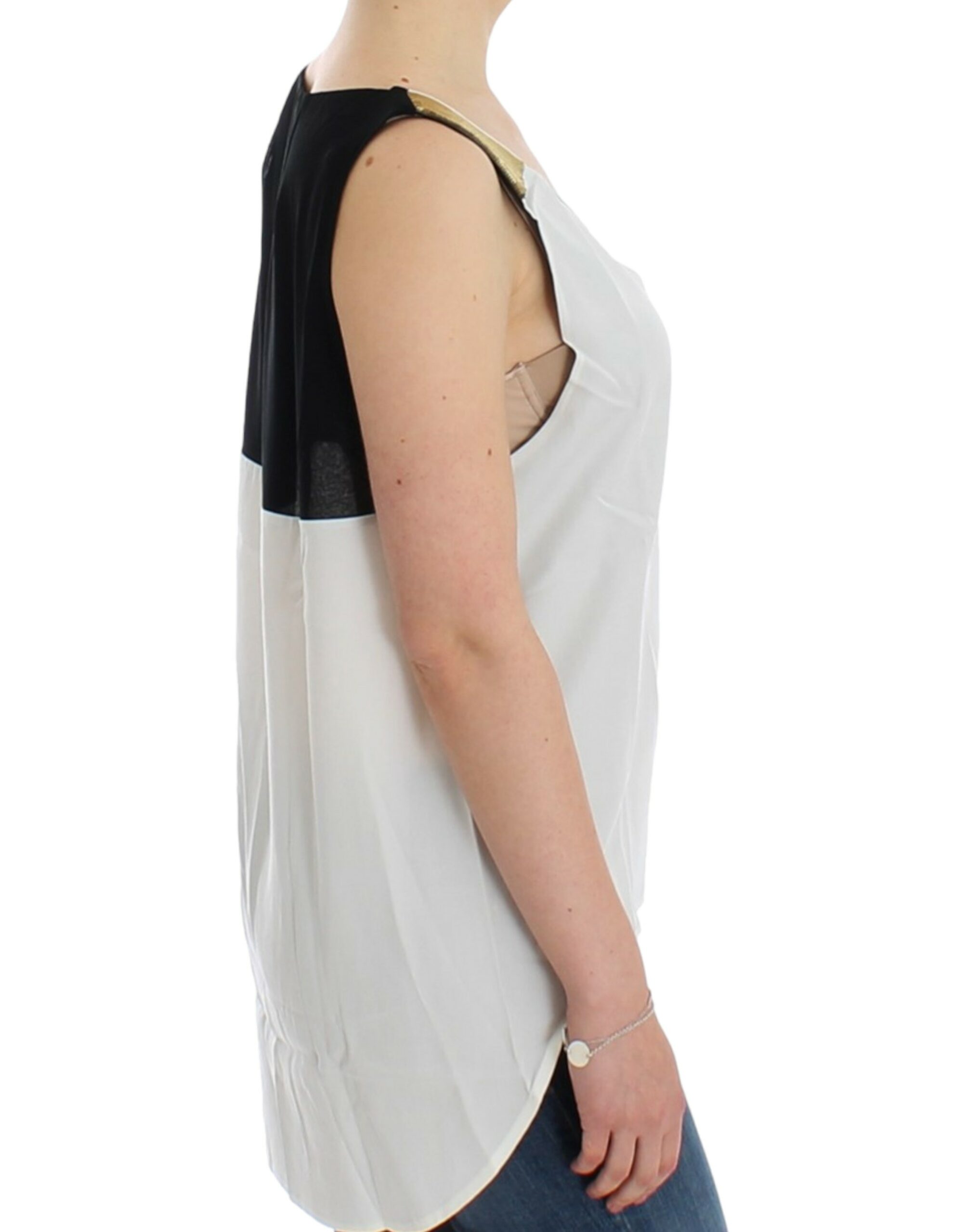 23120-white-sleeveless-top-4-scaled-be918181-68c.jpg