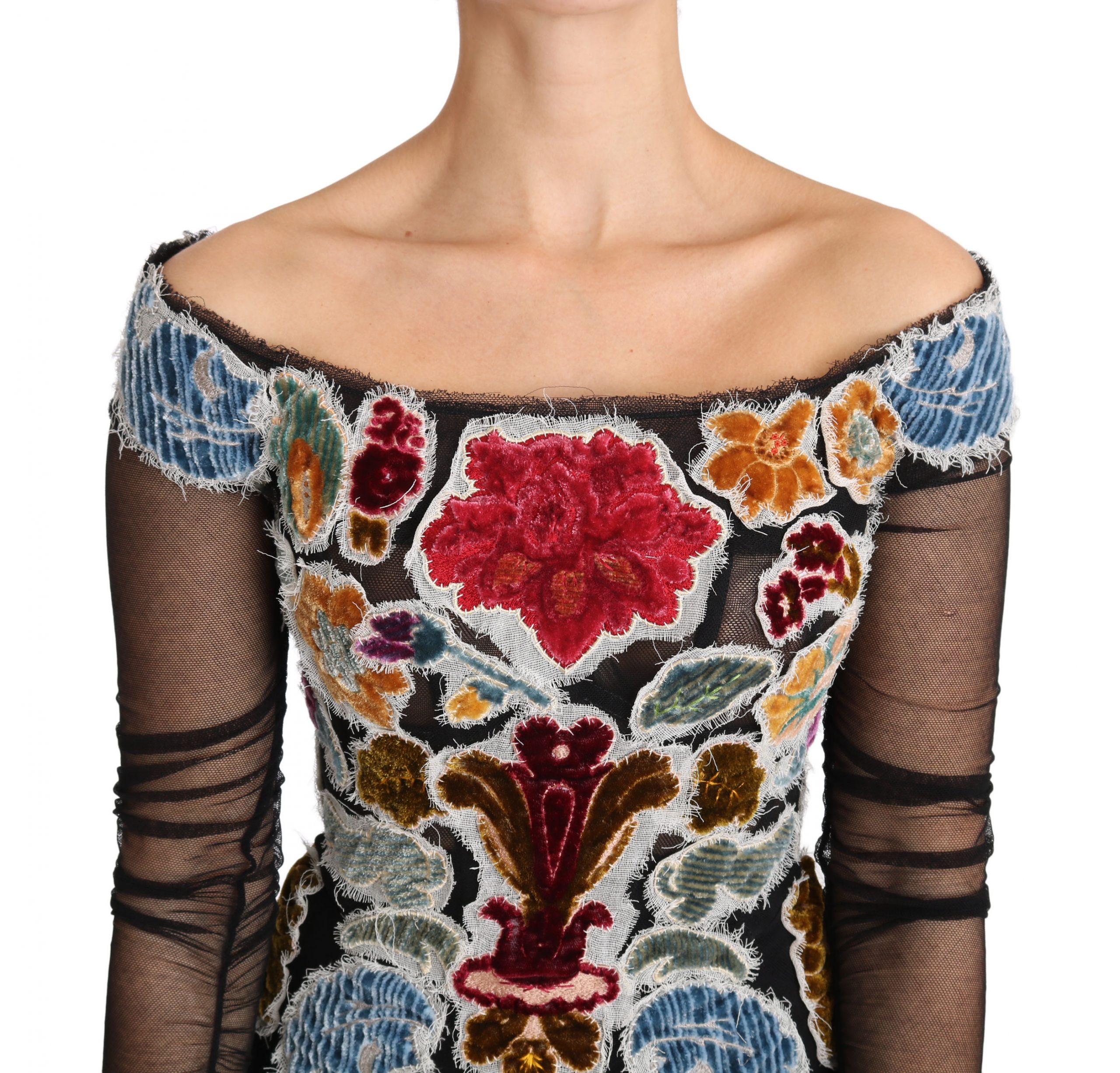 653185-black-floral-ricamo-top-t-shirt-blouse-1.jpg